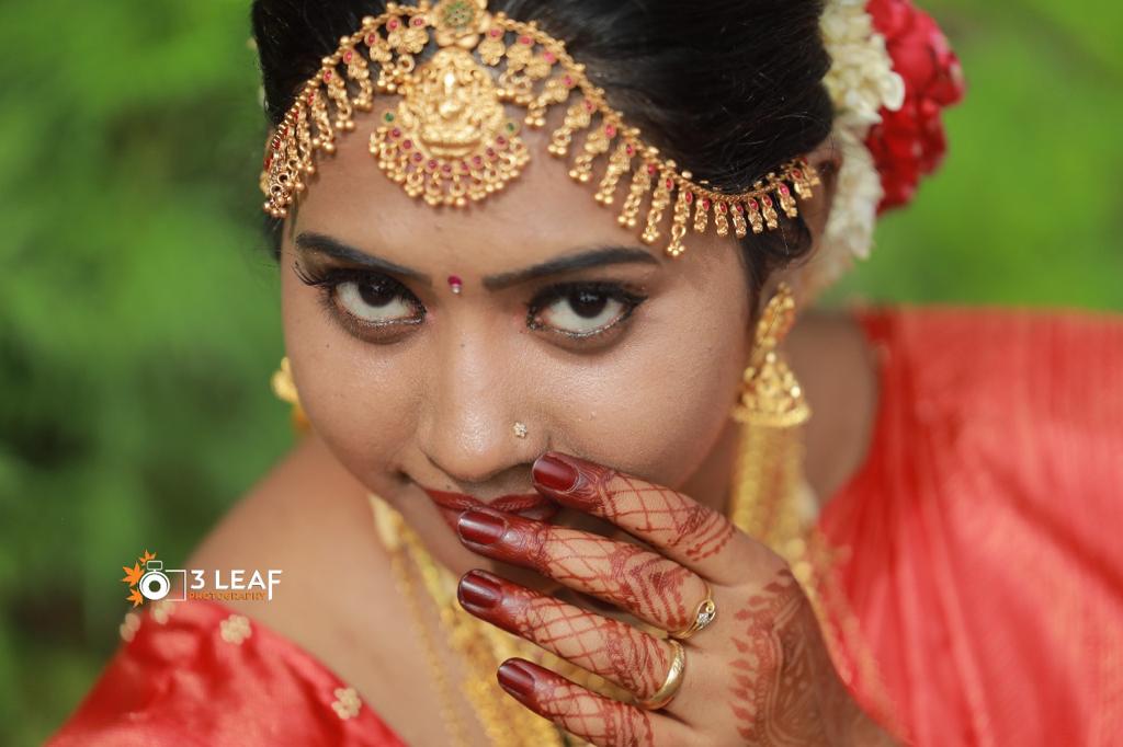 MR.CUT SALON FAMILY MAKE OVER VAIKOM
