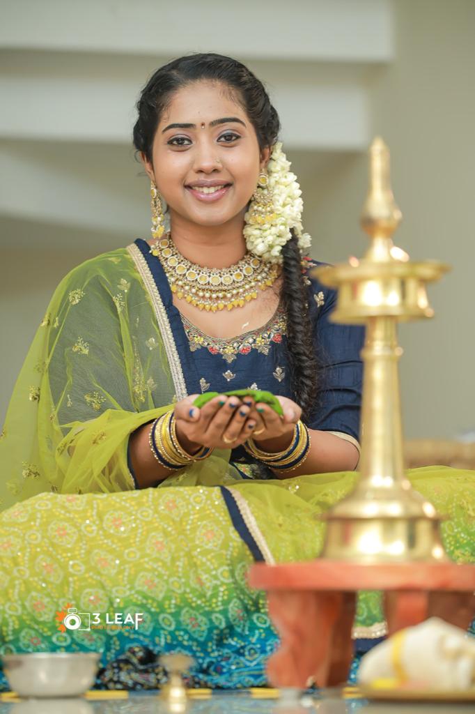 MR.CUT SALON FAMILY MAKE OVER VAIKOM