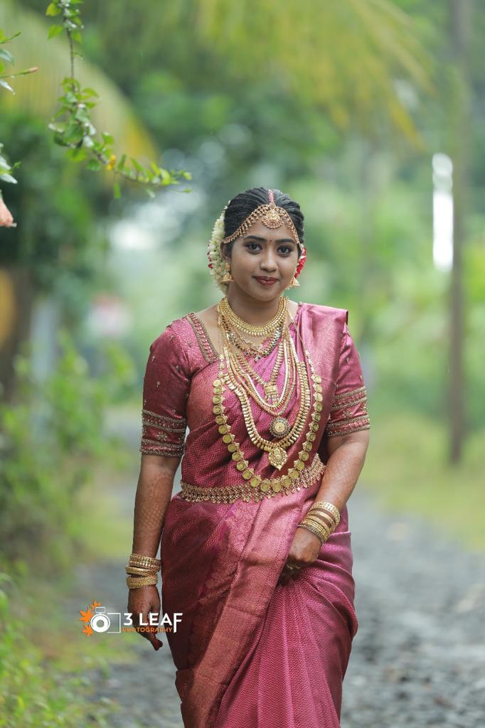 MR.CUT SALON FAMILY MAKE OVER VAIKOM